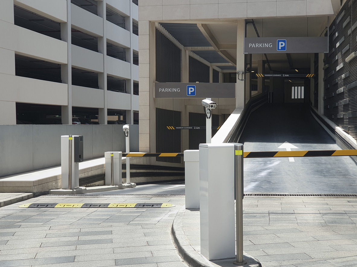 Convenient Long Stay Car Parking Options Near OR Tambo International Airport with African Land