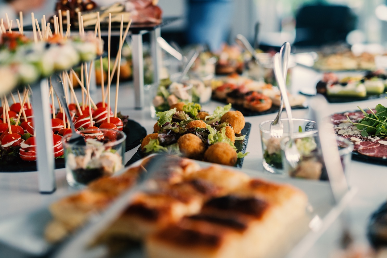 Plan Your Next Event with Ease: How African Land Takes Care of All Your Catering Needs