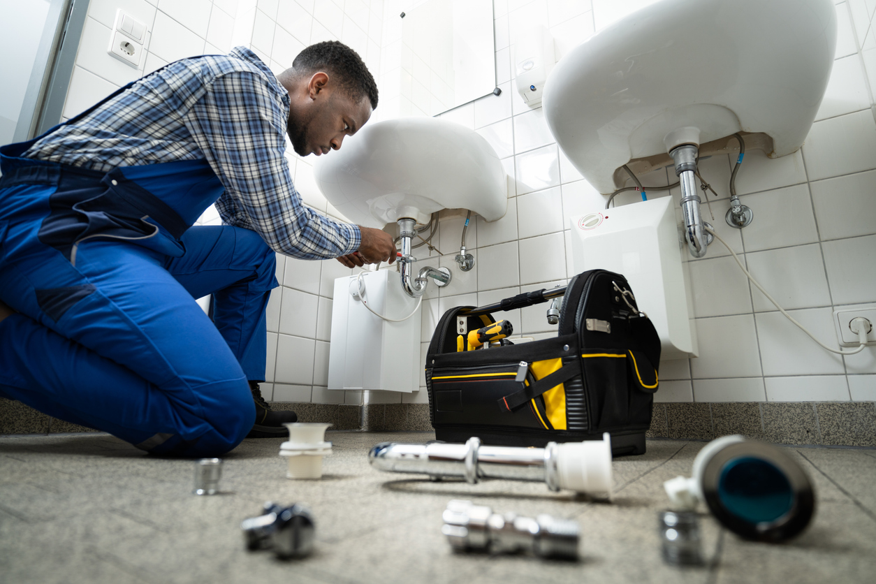 Experienced Plumber Wanted for Construction Projects at African Land