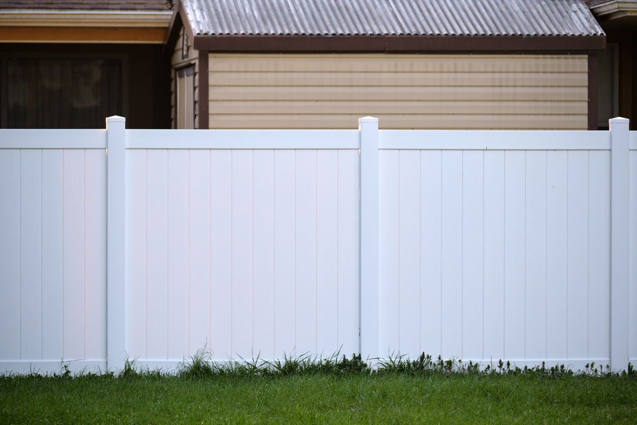 How to Install a Vinyl Fence in Lagos: A Step-by-Step Guide