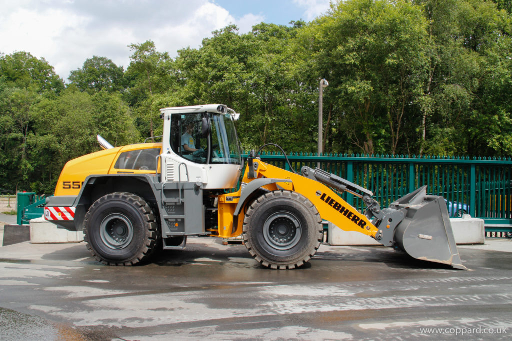 Loading Shovel for Hire in Nigeria: Affordable and Reliable Services