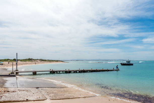 Understanding Tide Patterns in Struisbaai for Residents and Investors