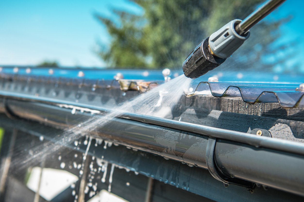 6 Reasons Why You Should Clean Your Gutter Regularly