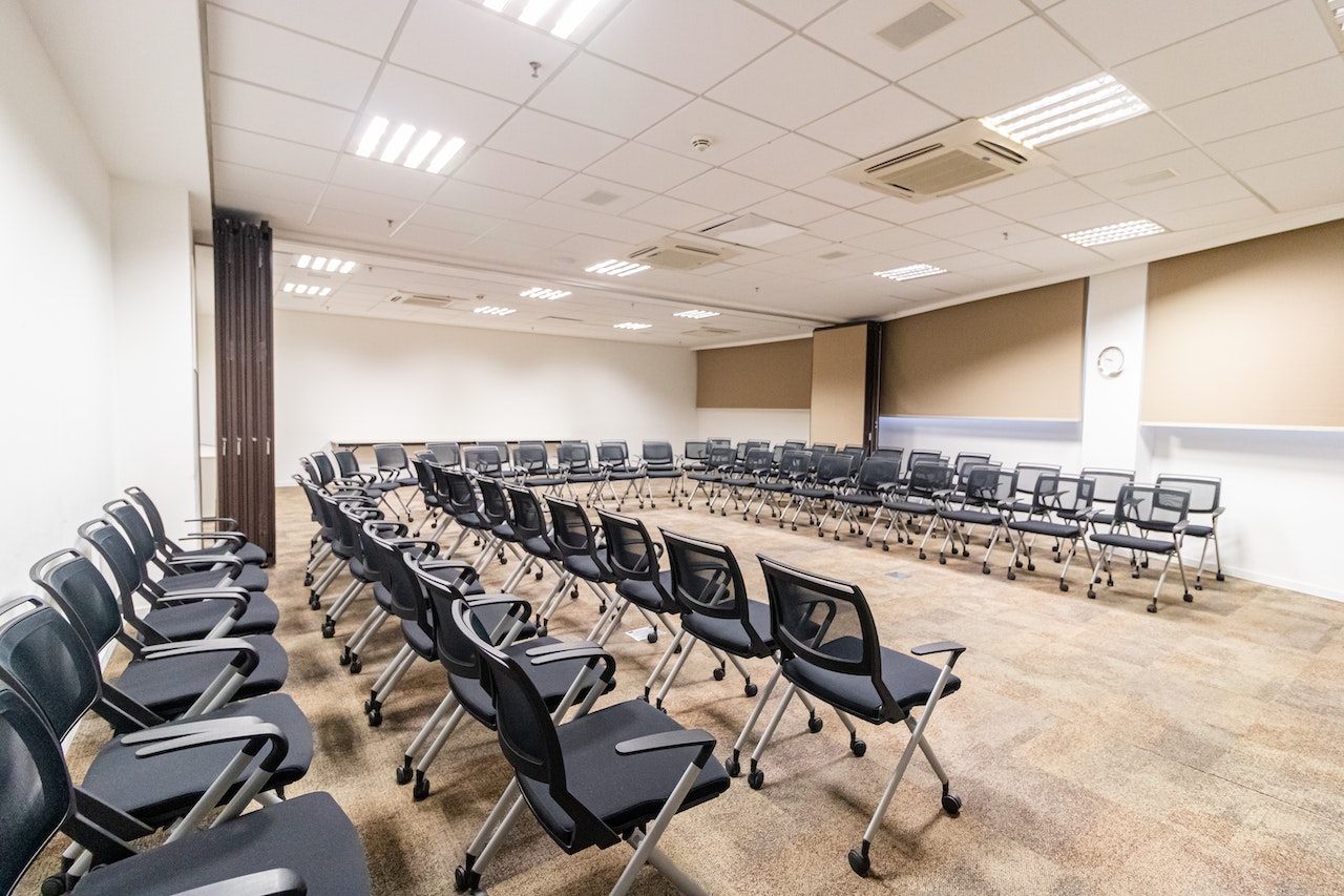 Tips for Hiring a Conference Room in Nairobi: What You Need to Know