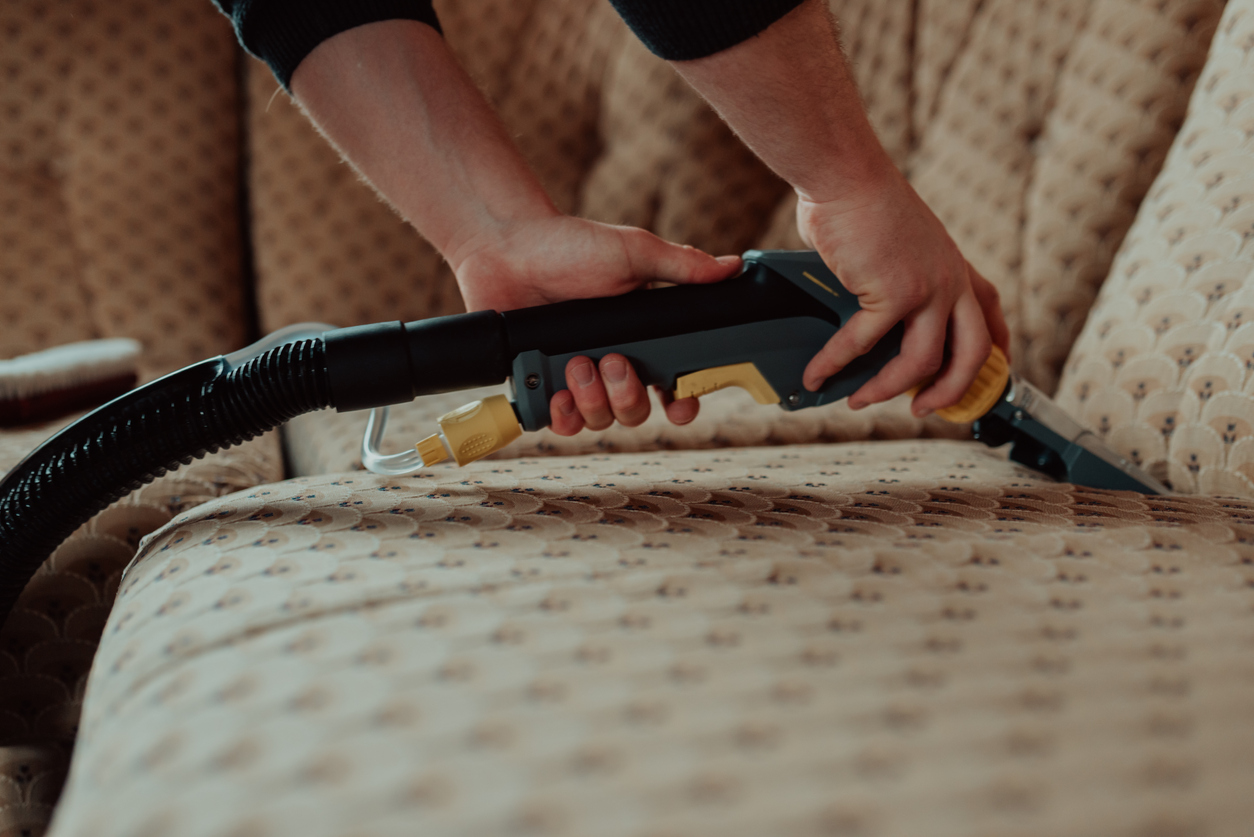 Pros and Cons of Steam Cleaning Furniture