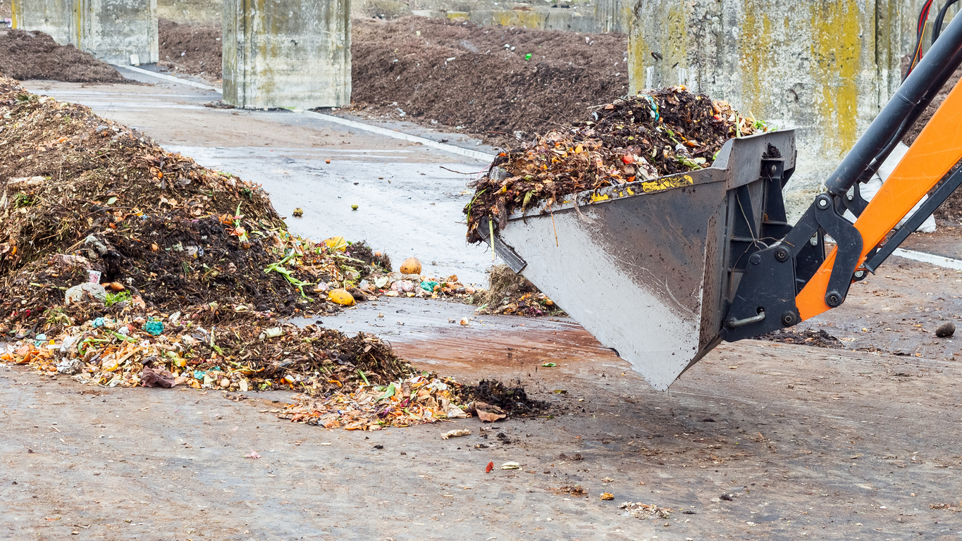 Lagos's Best Rubbish Clearance Services: Get Rid of Your Mess, We Take It All!
