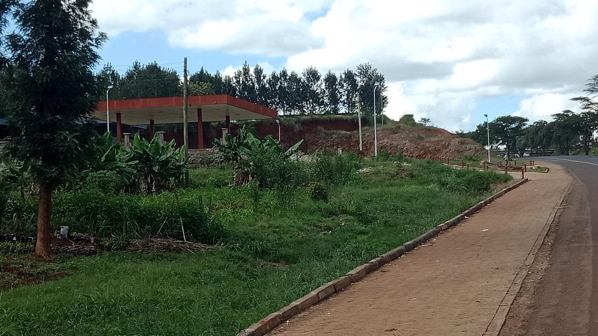 1 Acre piece of land along the Nairobi-Embu Super Highway, Approx 50km from the Nairobi City Centre