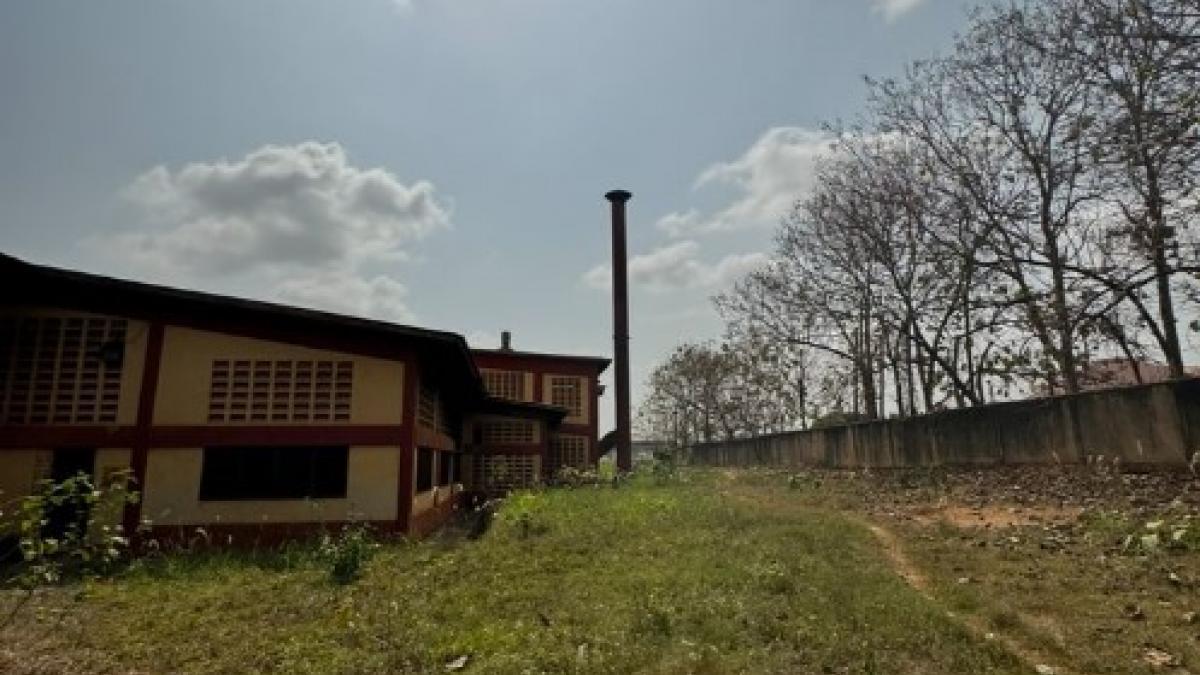 Prime Industrial Land with Warehouse: Exceptional Opportunity in Kumasi's Daaban Area