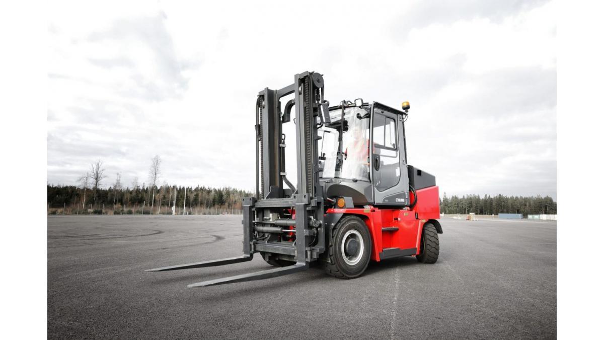 Forklift Rental in Accra (Equipment + operator)