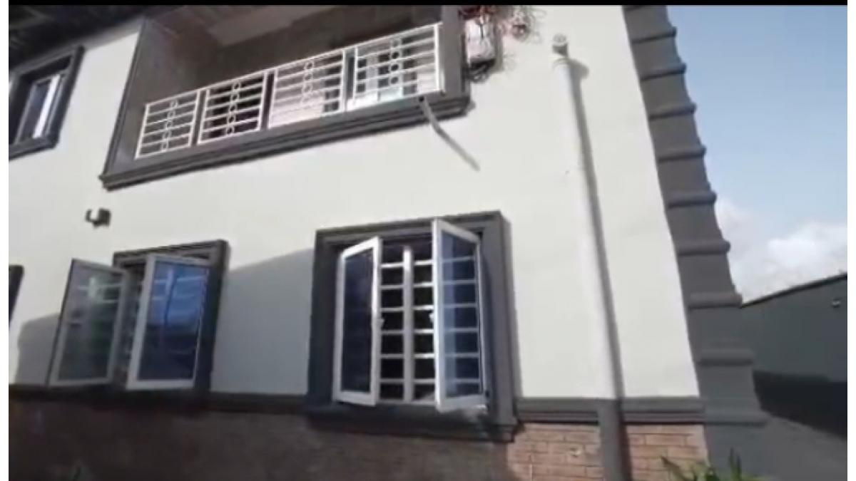 2 bed flat to let, Crown Lodge, Elystan Street - African Land