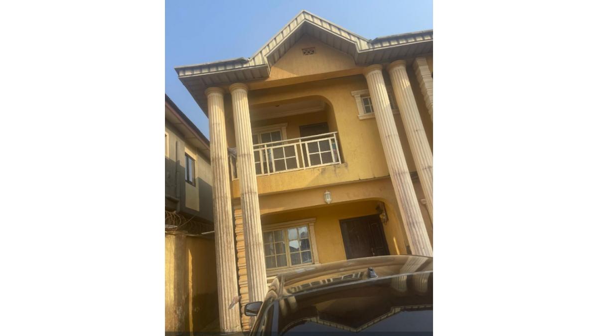 2 bed flat to let, Crown Lodge, Elystan Street - African Land