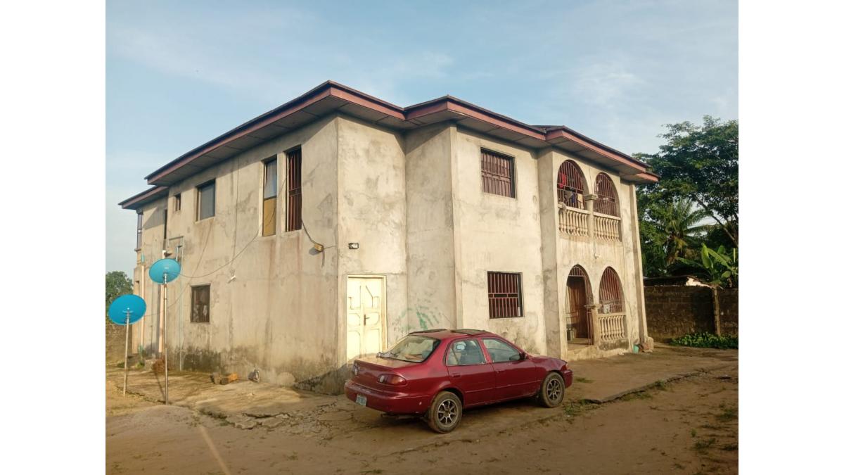 2 bed flat to let, Crown Lodge, Elystan Street - African Land
