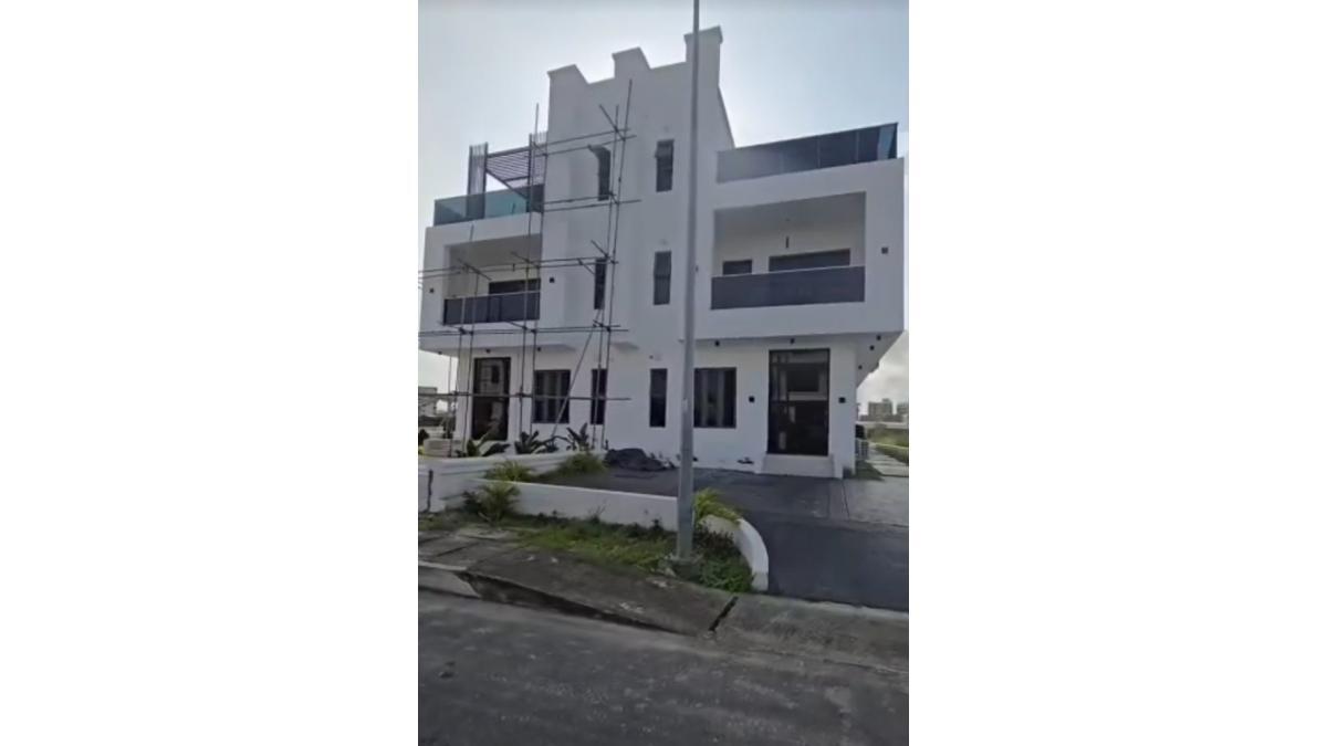 Luxury 5-Bedroom Duplex with Pool & BQ in Cowrie Creek Estate, Lekki