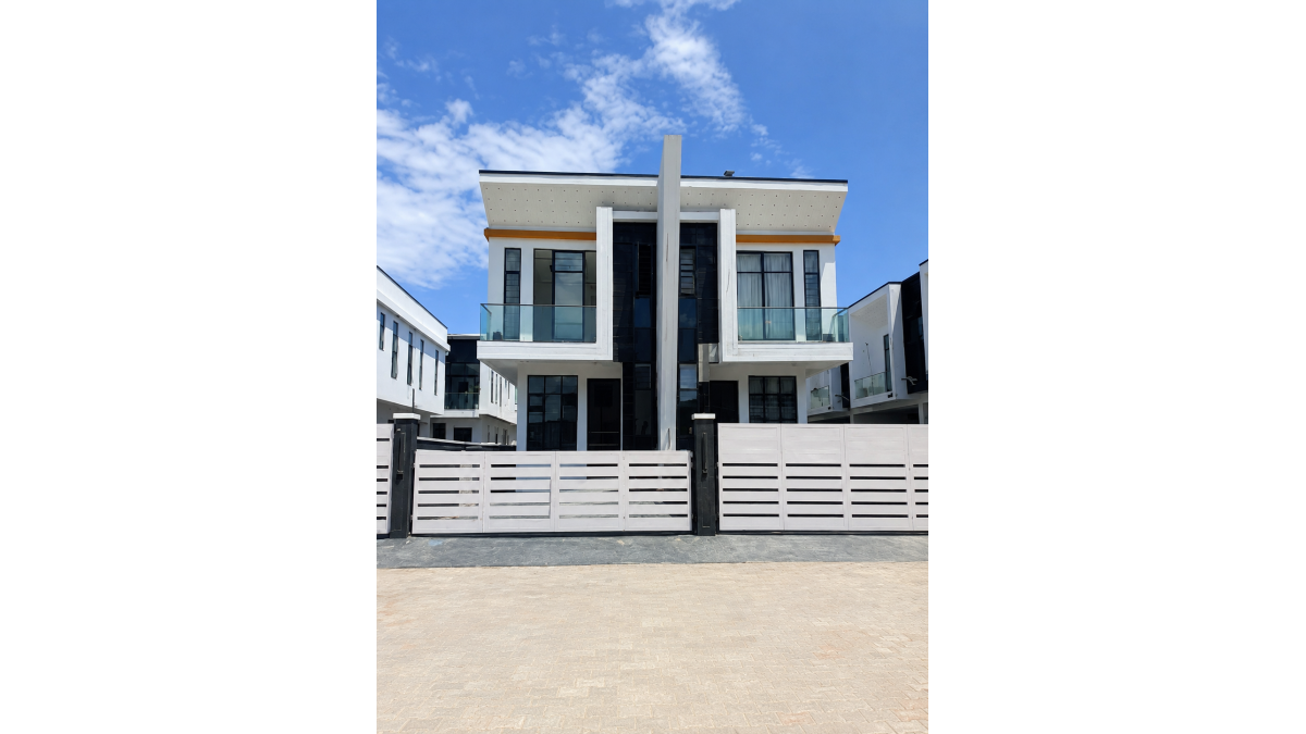 2 bed flat to let, Crown Lodge, Elystan Street - African Land