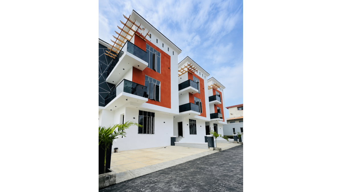 2 bed flat to let, Crown Lodge, Elystan Street - African Land