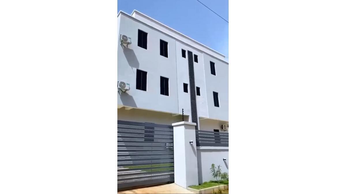 Luxury 6-Unit Fully Furnished 2-Bedroom Serviced Apartments for Rent in Durumi, Abuja