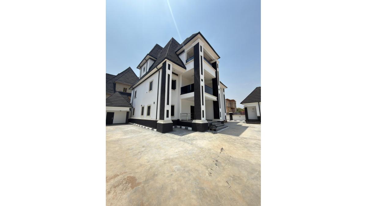 2 bed flat to let, Crown Lodge, Elystan Street - African Land