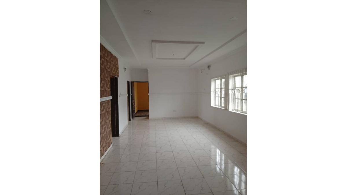 2 bed flat to let, Crown Lodge, Elystan Street - African Land