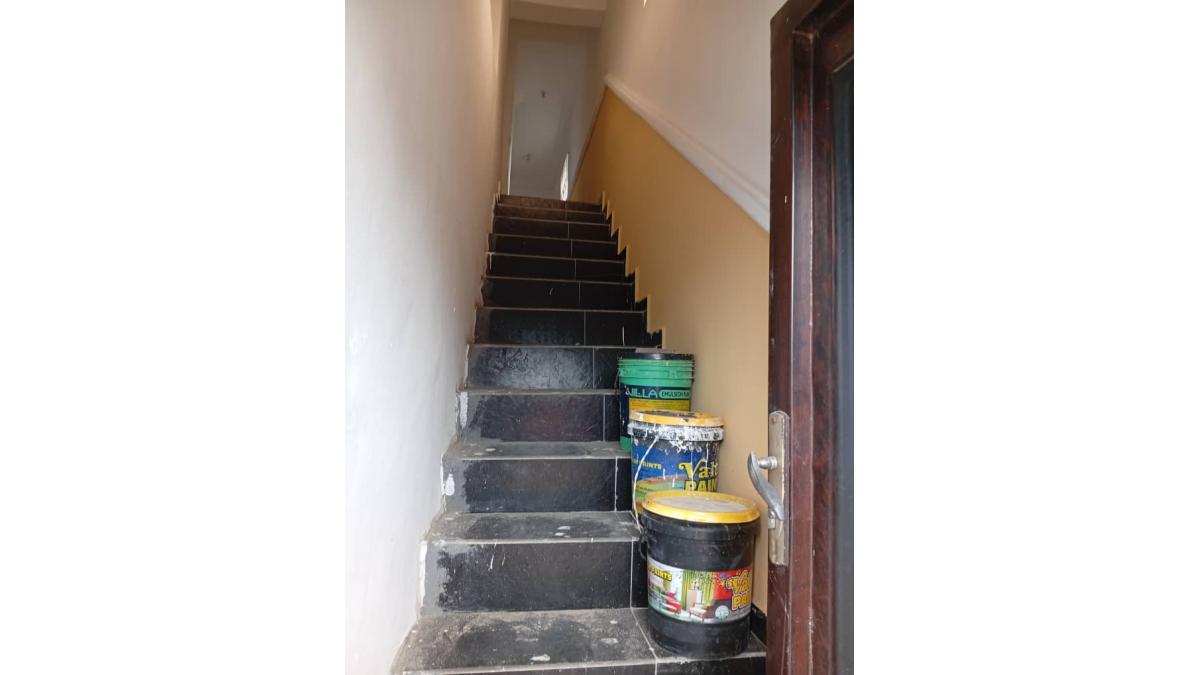 2 bed flat to let, Crown Lodge, Elystan Street - African Land