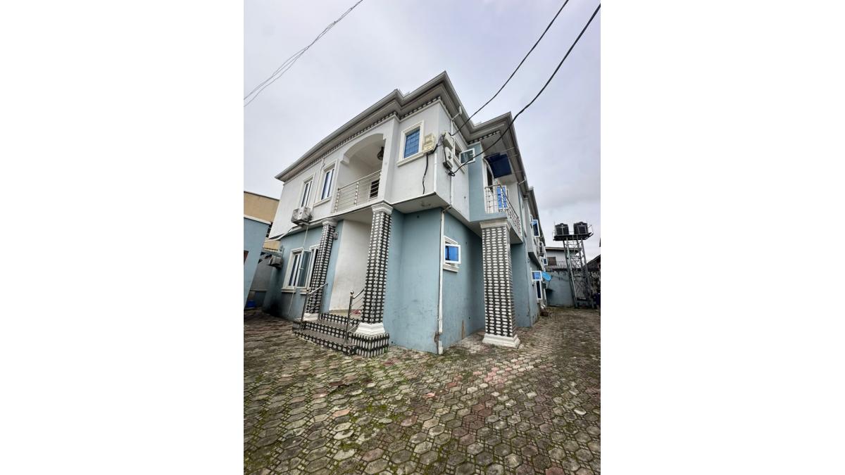 2 bed flat to let, Crown Lodge, Elystan Street - African Land