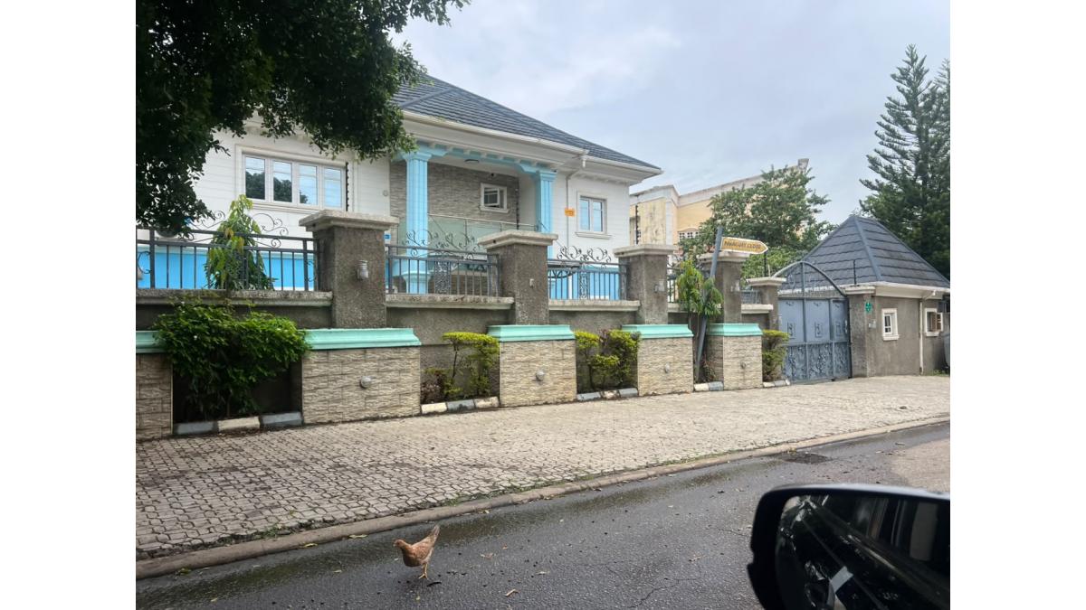 2 bed flat to let, Crown Lodge, Elystan Street - African Land