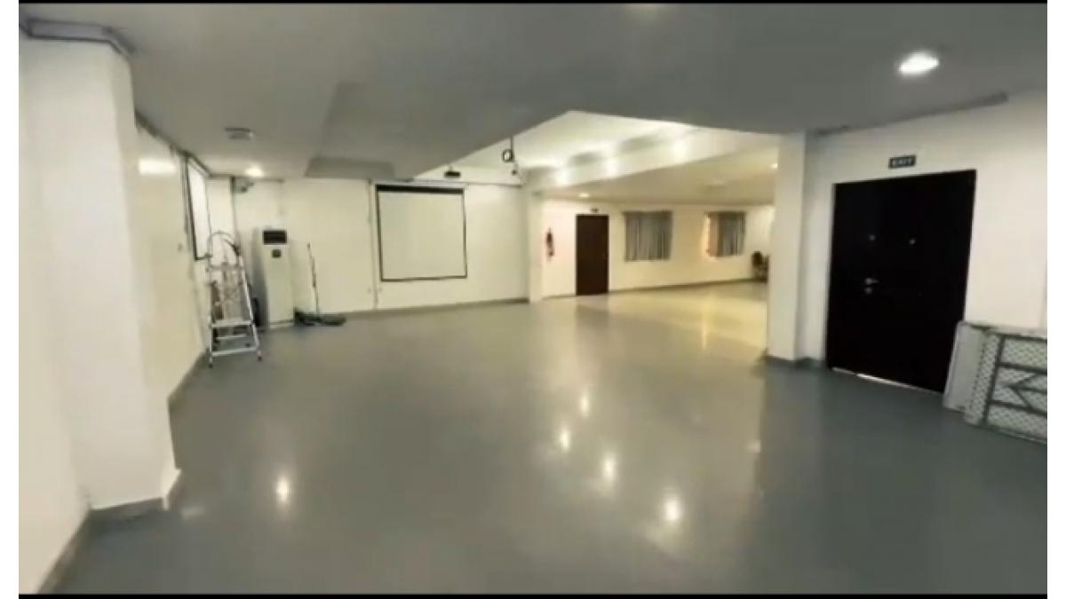 2 bed flat to let, Crown Lodge, Elystan Street - African Land