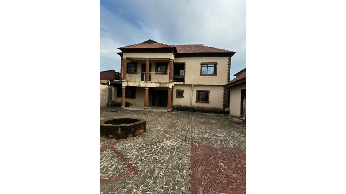 Urgent Sale: Spacious 5-Bedroom Detached Duplex with Gym in Igando, Lagos