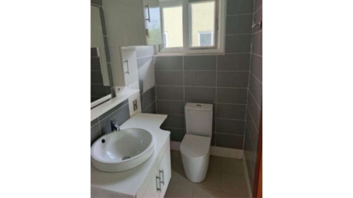 2 bed flat to let, Crown Lodge, Elystan Street - African Land