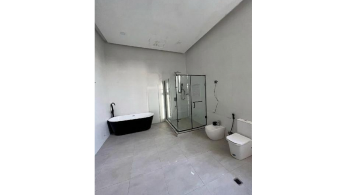 2 bed flat to let, Crown Lodge, Elystan Street - African Land