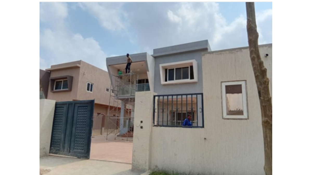 2 bed flat to let, Crown Lodge, Elystan Street - African Land
