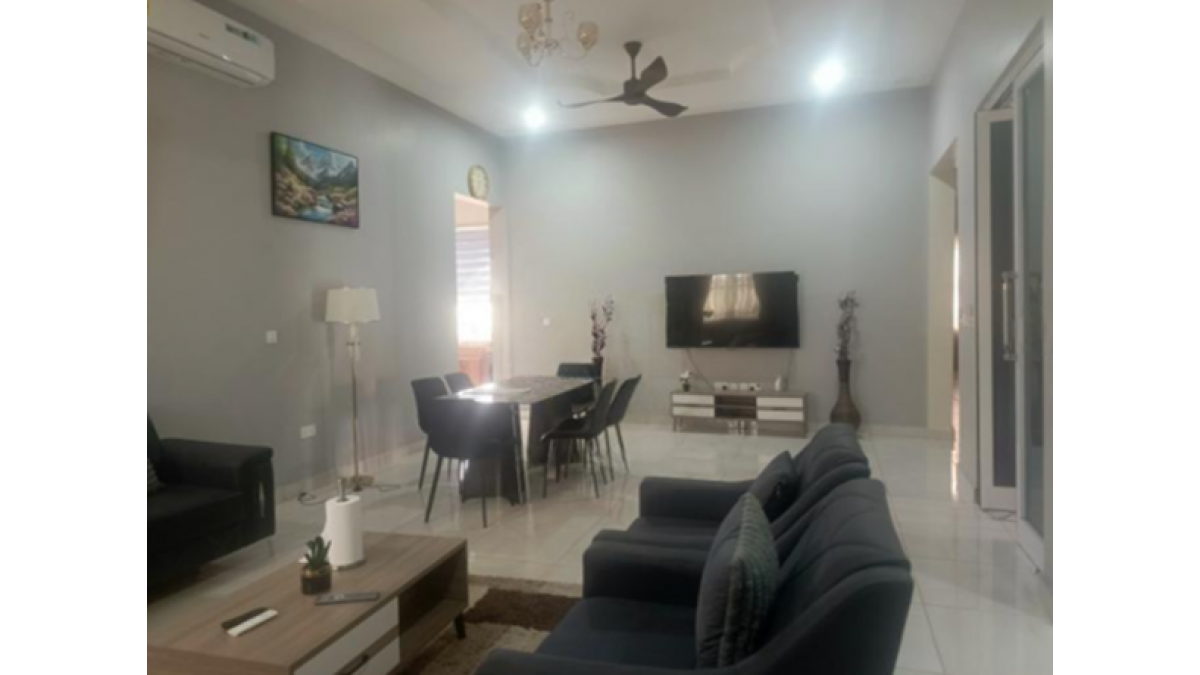 2 bed flat to let, Crown Lodge, Elystan Street - African Land