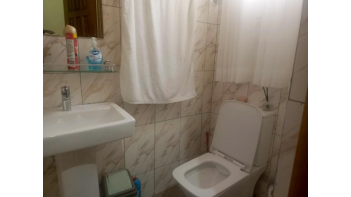 2 bed flat to let, Crown Lodge, Elystan Street - African Land