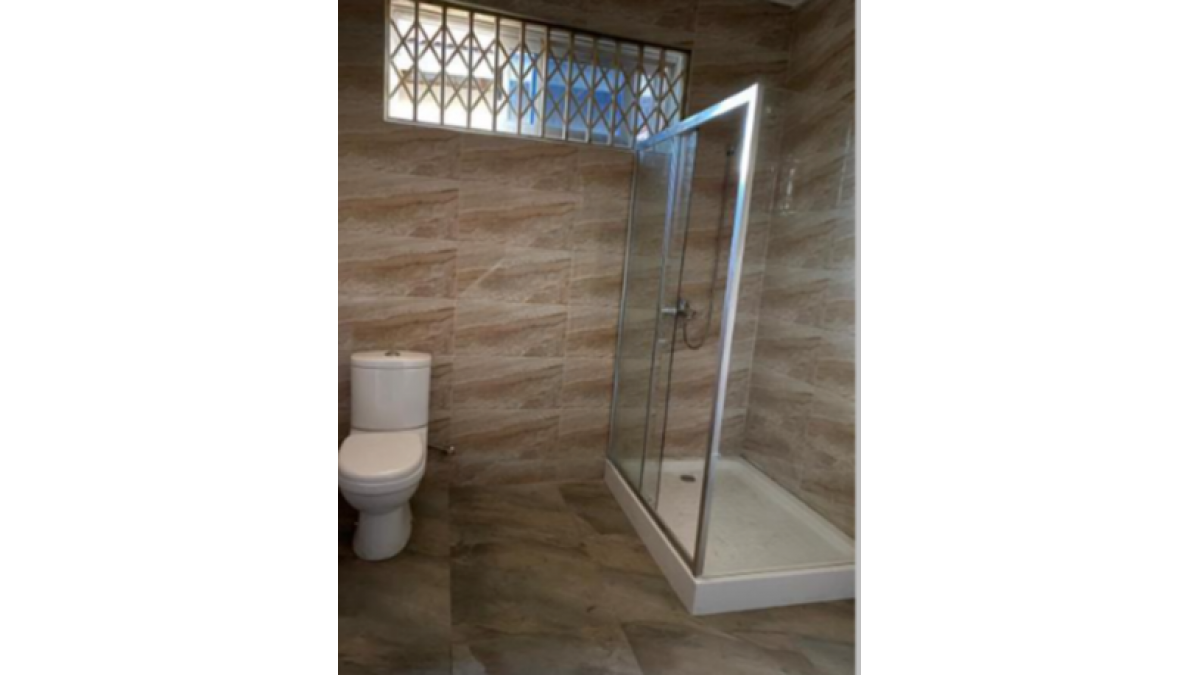 2 bed flat to let, Crown Lodge, Elystan Street - African Land