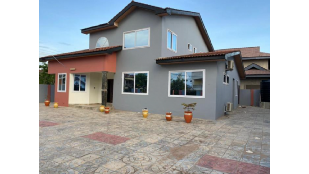 2 bed flat to let, Crown Lodge, Elystan Street - African Land