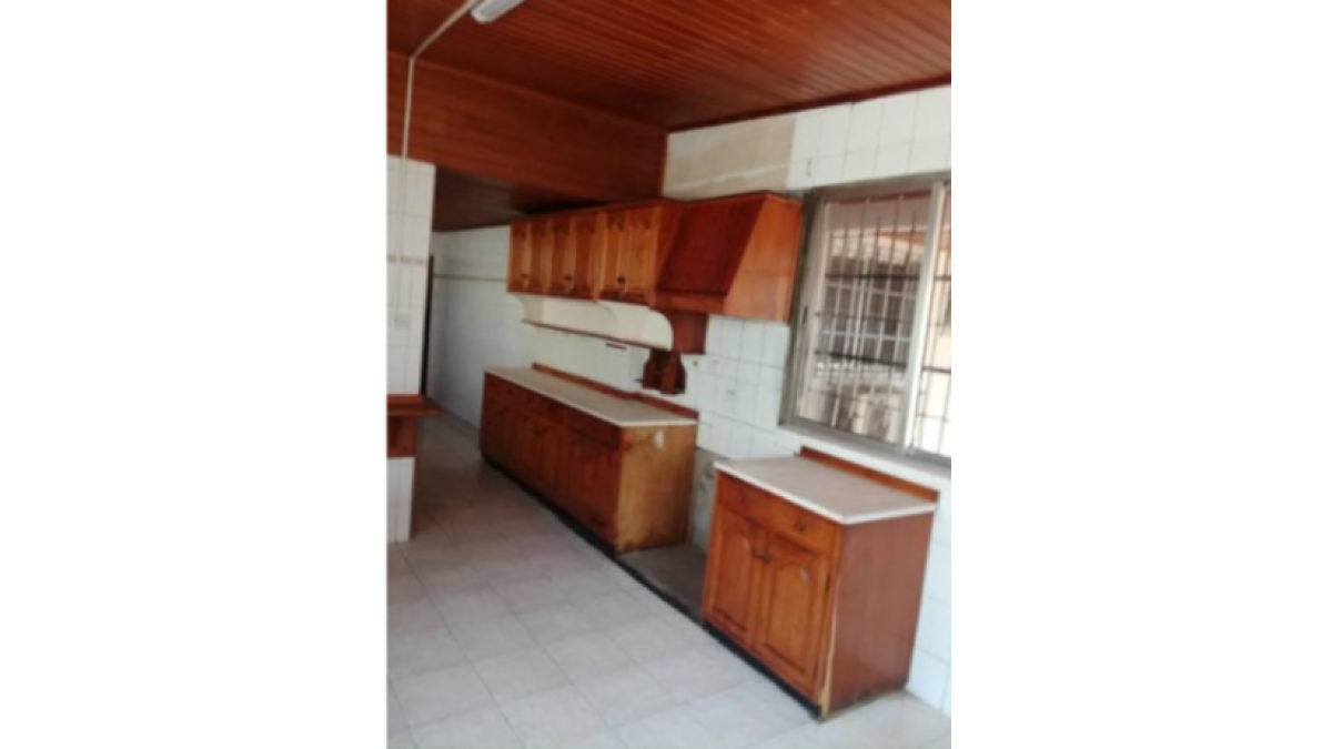 2 bed flat to let, Crown Lodge, Elystan Street - African Land