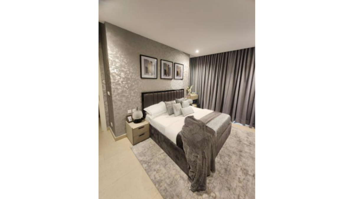 2 bed flat to let, Crown Lodge, Elystan Street - African Land