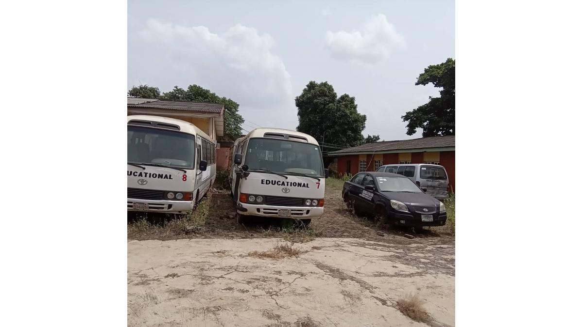2 bed flat to let, Crown Lodge, Elystan Street - African Land