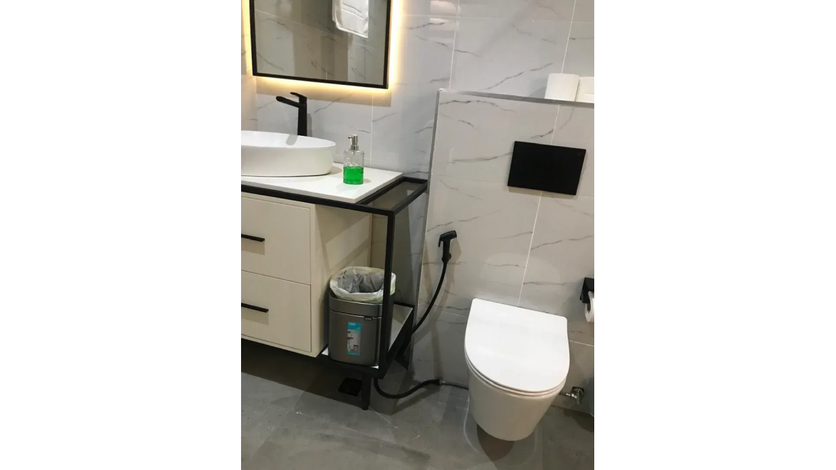 2 bed flat to let, Crown Lodge, Elystan Street - African Land