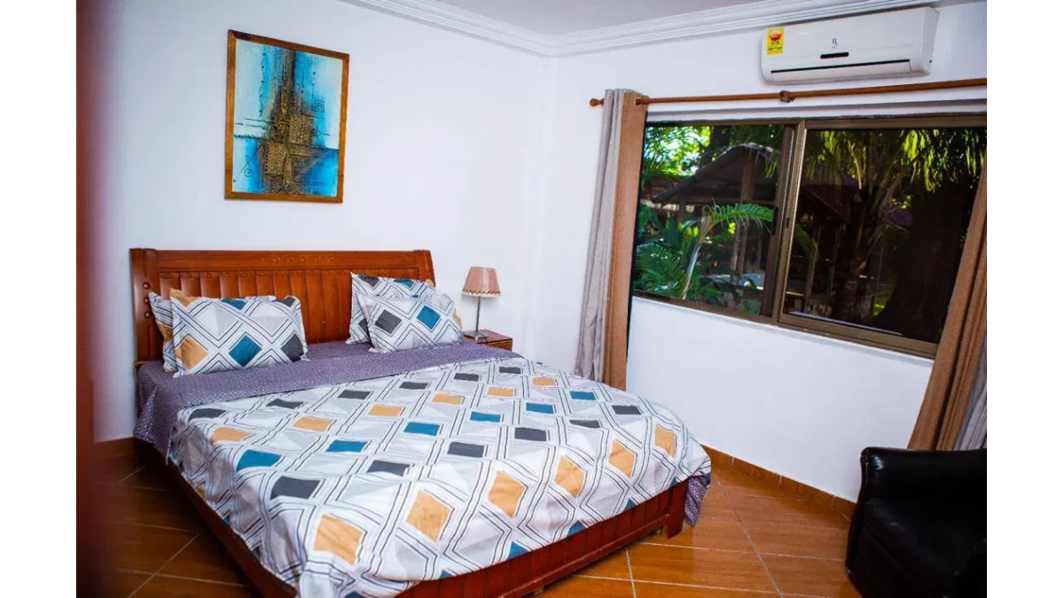 2 bed flat to let, Crown Lodge, Elystan Street - African Land