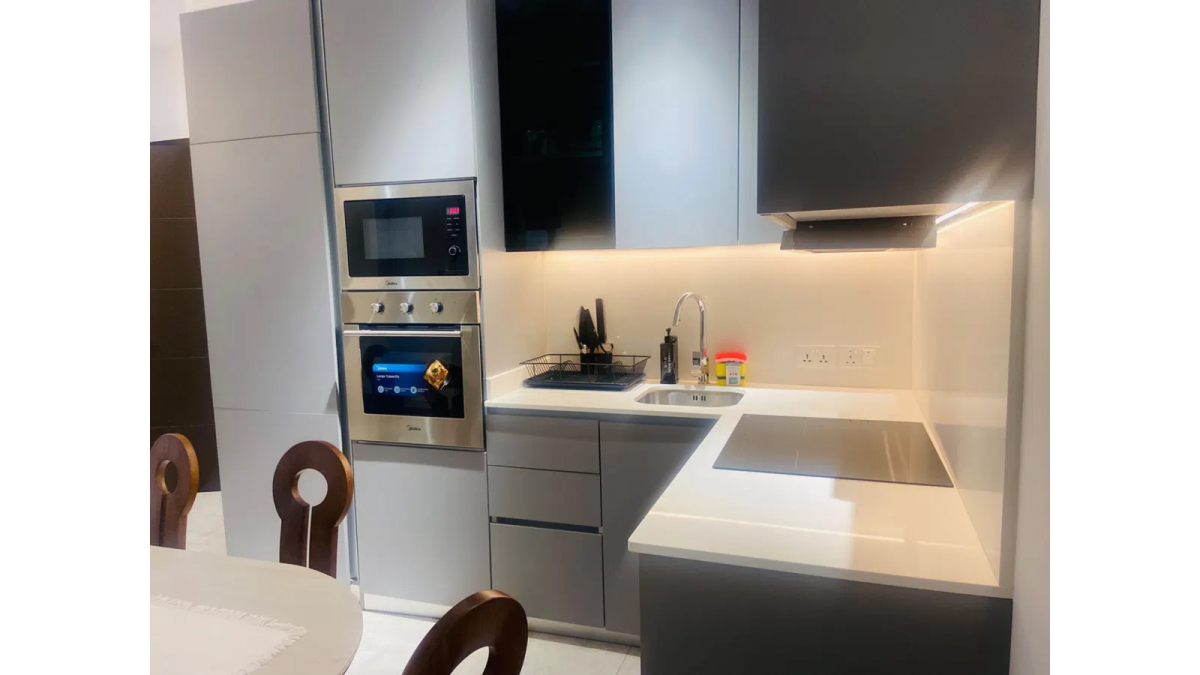 Luxury Fully Furnished 1-Bedroom Apartment for Short Let in Airport Residential Area, Accra
