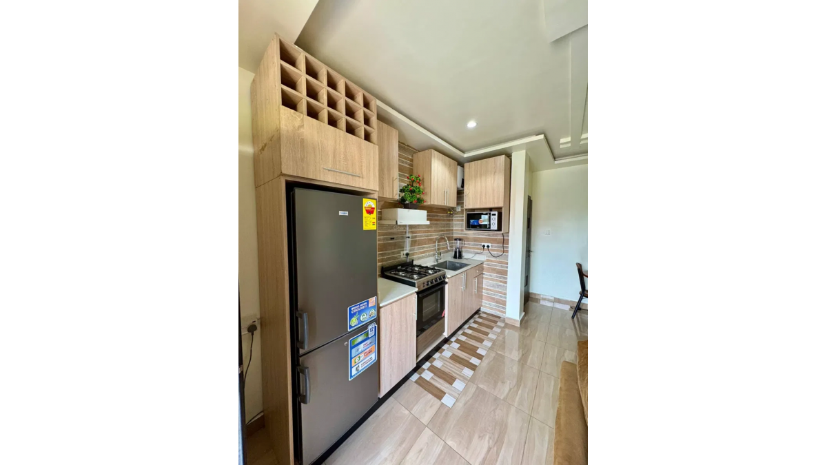 2 bed flat to let, Crown Lodge, Elystan Street - African Land