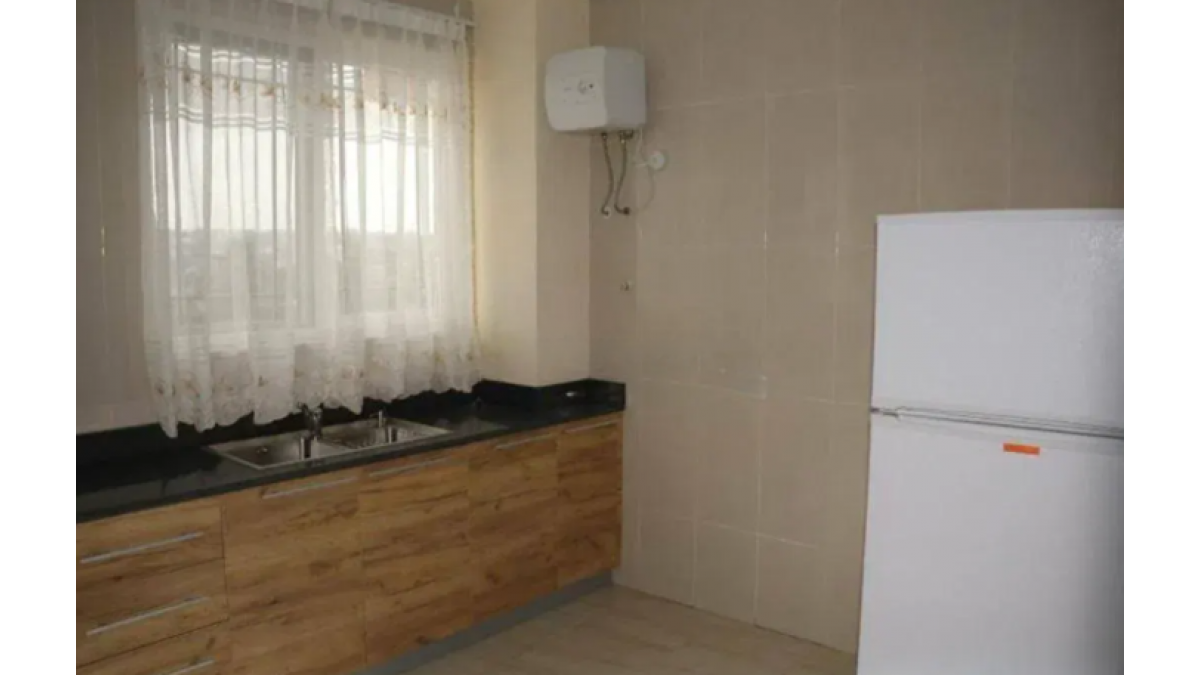 2 bed flat to let, Crown Lodge, Elystan Street - African Land