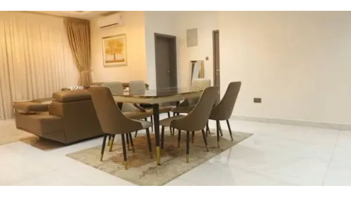2 bed flat to let, Crown Lodge, Elystan Street - African Land