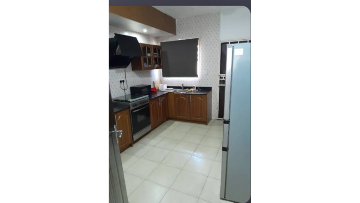 2 bed flat to let, Crown Lodge, Elystan Street - African Land