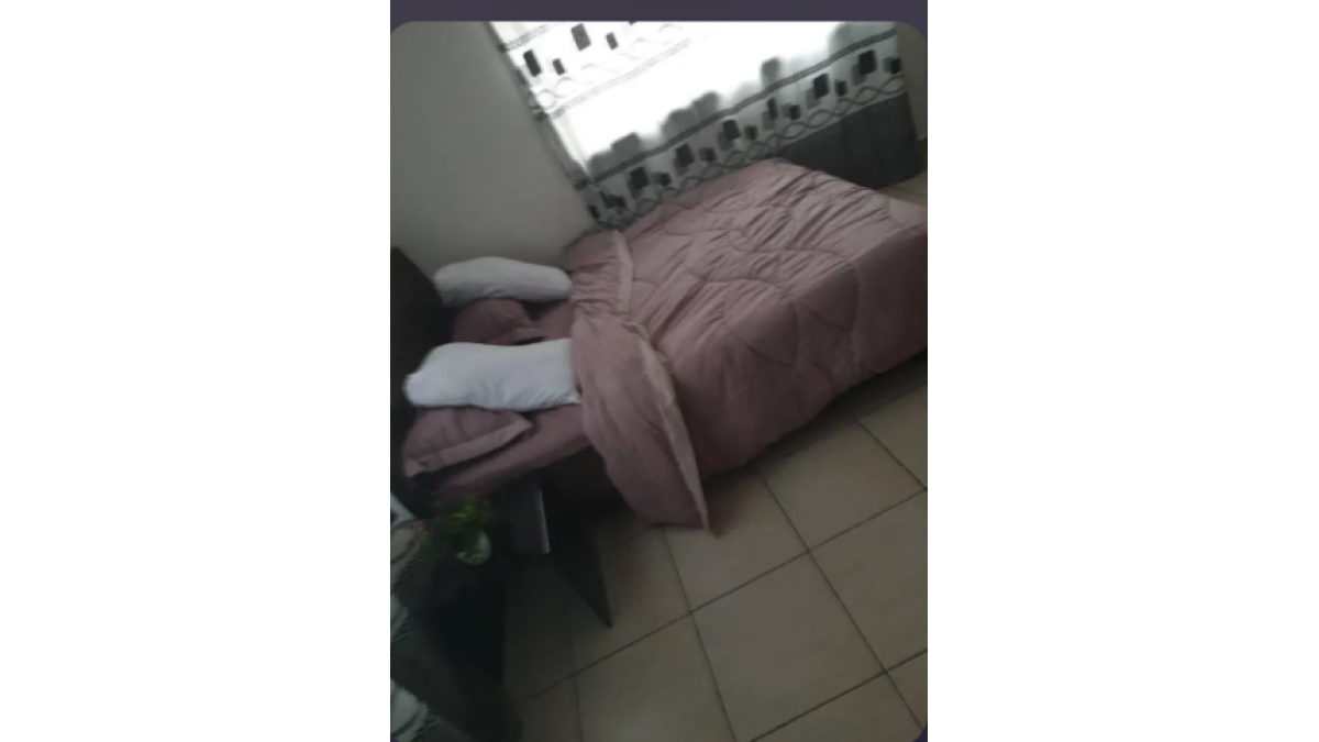2 bed flat to let, Crown Lodge, Elystan Street - African Land
