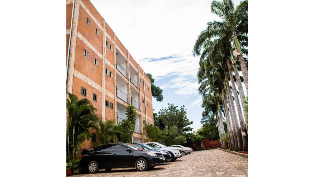 2 bed flat to let, Crown Lodge, Elystan Street - African Land