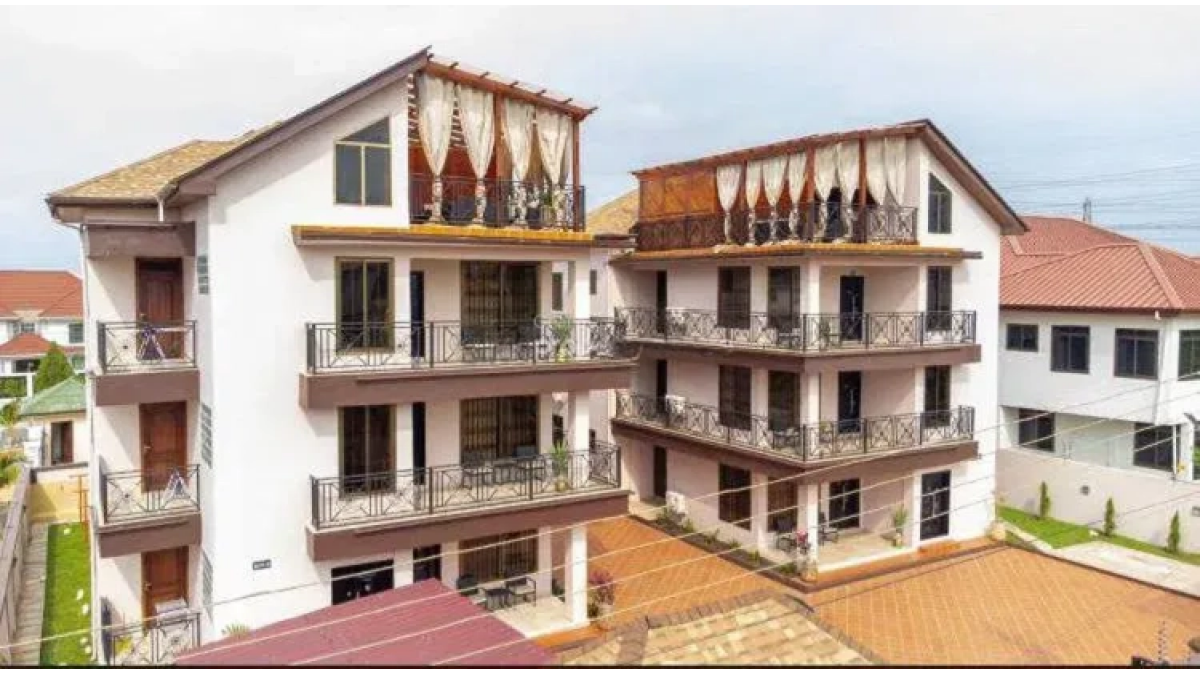 2 bed flat to let, Crown Lodge, Elystan Street - African Land