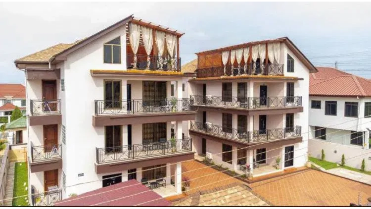 Luxury 2-Bedroom Furnished Airbnb in Trassaco Estate, East Legon, Accra