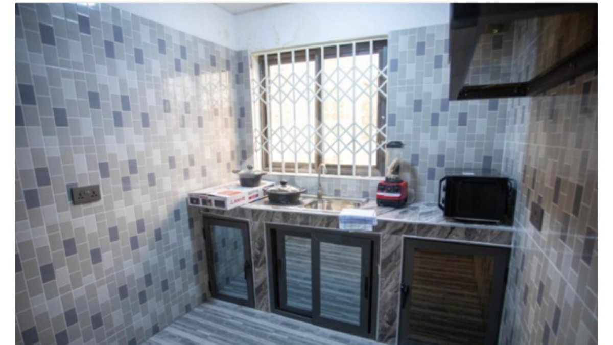 2 bed flat to let, Crown Lodge, Elystan Street - African Land