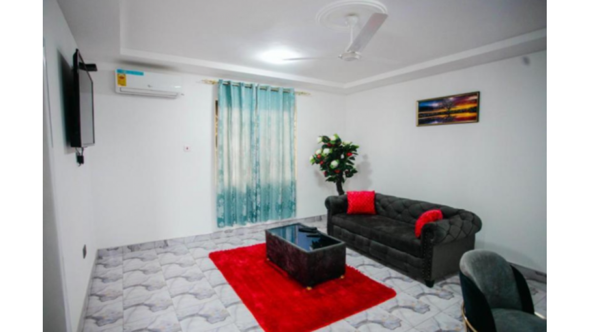 2 bed flat to let, Crown Lodge, Elystan Street - African Land